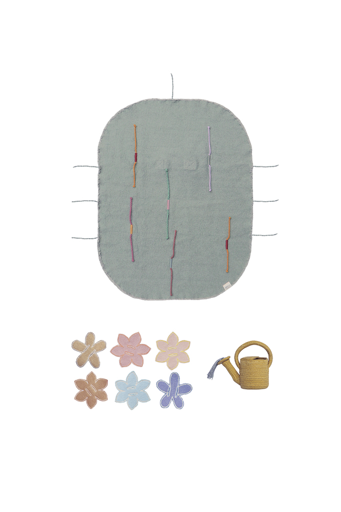 Lorena Canals Green Toy Set Flower Garden